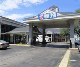 Motel 6-Alsip, IL