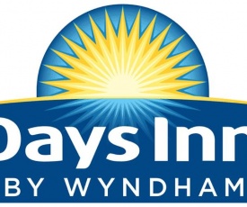 Days Inn & Suites by Wyndham Caseyville