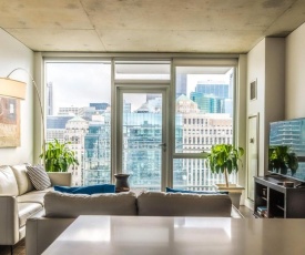 2BR/2BA Brand New Executive Luxury Suite w/ Rooftop Pool, Gym and Balcony by ENVITAE