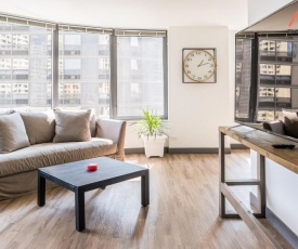 ENVITAE 2BR Vibrant High-Rise Penthouse