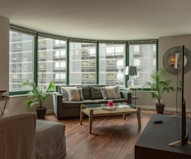 ENVITAE 3BR Downtown Luxurious Suite Views & Pool