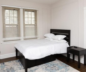 Historic HP Studio with Fast Transit to UChicago & DT by Zen Rentals