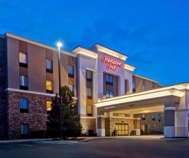 Hampton Inn Dekalb - Near the University