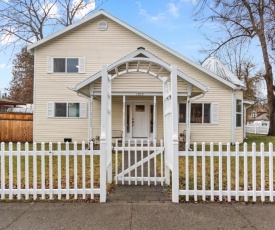 The Cottage On The Corner