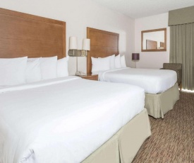 Days Hotel by Wyndham Peoria Glendale Area