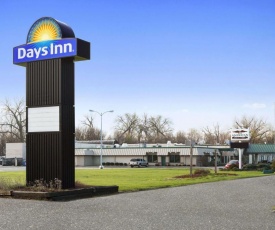 Days Inn by Wyndham Rock Falls