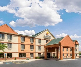 Comfort Inn & Suites near Tinley Park Amphitheater