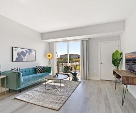 1BR Modern Living in Tranquil Scene