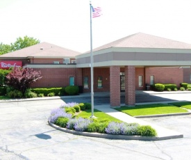 Red Roof Inn Gurnee - Waukegan