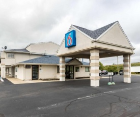 Motel 6-Crawfordsville, IN