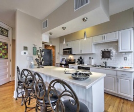 Charming Indy Condo with Balcony Nestled in Dtwn