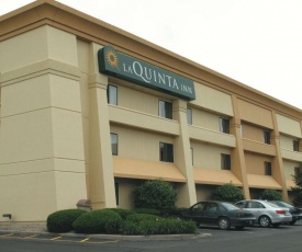 La Quinta Inn by Wyndham Indianapolis Airport Executive Dr