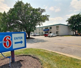 Motel 6-Merrillville, IN