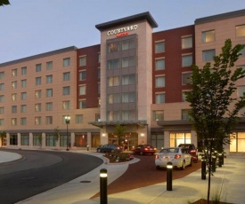 Courtyard by Marriott Muncie at Horizon Convention Center