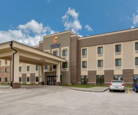 Comfort Inn and Suites Ames near ISU Campus