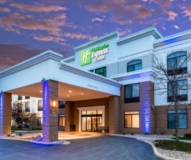 Holiday Inn Express & Suites Cedar Falls - Waterloo, an IHG Hotel