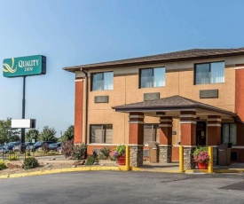 Quality Inn at Collins Road - Cedar Rapids