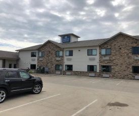 Cobblestone Inn & Suites - Denison | Oak Ridge