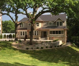 Historical Oscar Lofquist house in the heart of Des Moines