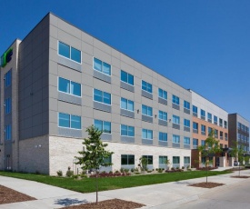 Holiday Inn Express and Suites Des Moines Downtown, an IHG Hotel