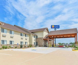 Comfort Inn & Suites Riverview near Davenport and I-80