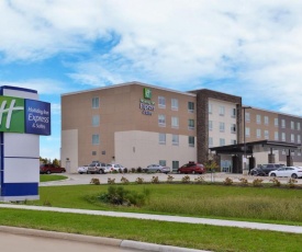 Holiday Inn Express & Suites - Marshalltown, an IHG Hotel