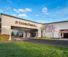 DoubleTree by Hilton Lawrence