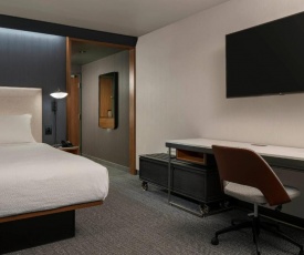 Courtyard by Marriott Manhattan