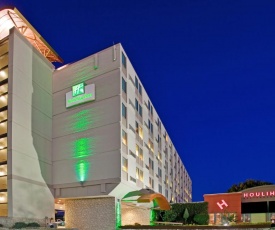 Holiday Inn At the Campus, an IHG Hotel