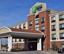 Holiday Inn Express Pratt, an IHG Hotel