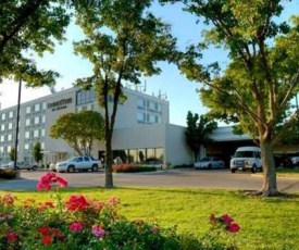 DoubleTree by Hilton Wichita Airport