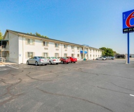 Motel 6-Wichita, KS