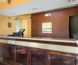 Econo Lodge Inn & Suites I-65