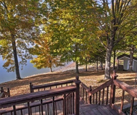 Captivating Cadiz Hideaway with Deck on Lake Barkley