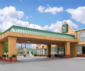 Quality Inn & Suites - Horse Cave