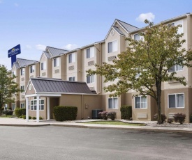 Microtel Inn By Wyndham Louisville East