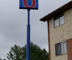 Motel 6