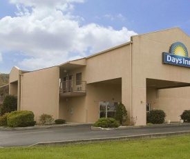 Days Inn by Wyndham Morehead