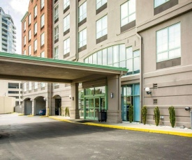 Comfort Suites Newport - Cincinnati Riverfront