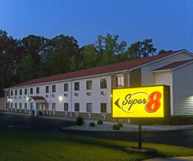 Super 8 by Wyndham Radcliff Ft. Knox Area