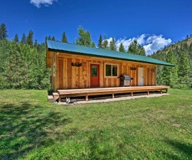 Cozy Countryside Cabin in Robie Creek Park!