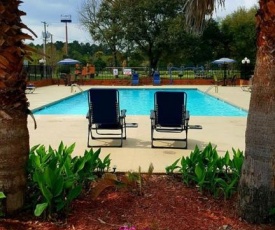 Calloway Inn and Suites