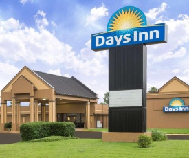 Days Inn by Wyndham Jennings