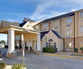 Microtel Inn and Suites Lafayette