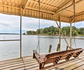 Updated Getaway on Toledo Bend with Pvt Boat Launch!