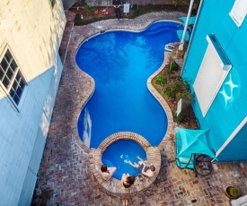 4 BR - Sleeps 8! Celebrity Villa Next to Frenchman St