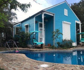 7 Bedroom - Sleeps 14! Next to Bourbon Street