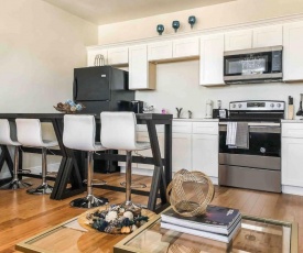 NEW Luxurious 3BD Bywater Home Minutes From French Quarter