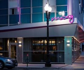 MOXY New Orleans Downtown/French Quarter Area