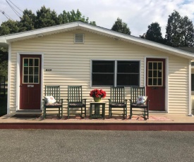 Gallagher’s Travels Bar Harbor Motel and Cottages